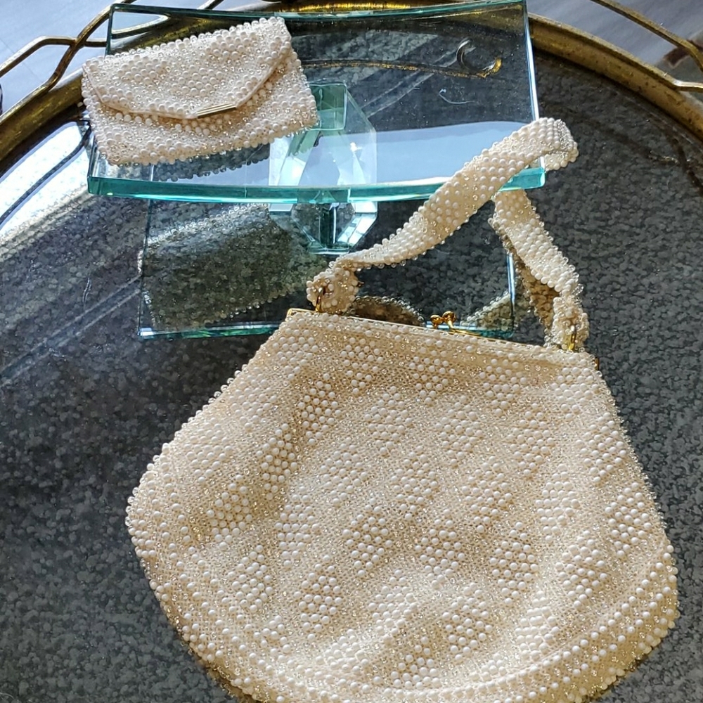 Vintage white beaded purse and coin purse.